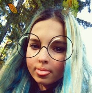 Meet your Posher, Corryn